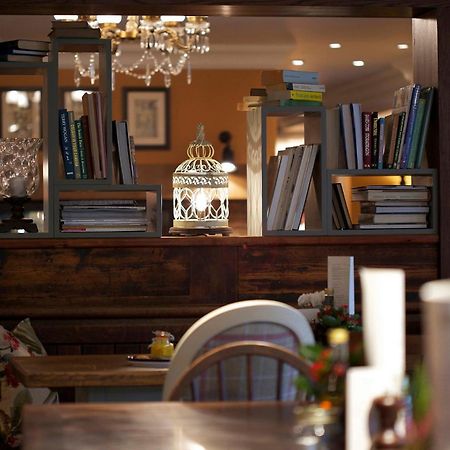 The Foley Hotel Claygate ภายนอก รูปภาพ