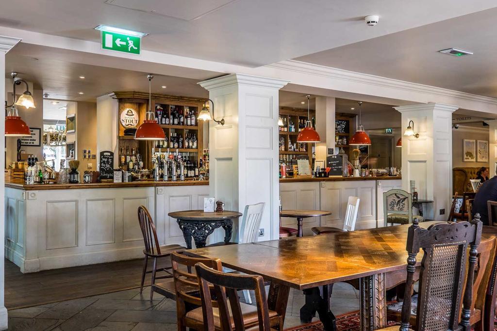 The Foley Hotel Claygate ภายนอก รูปภาพ