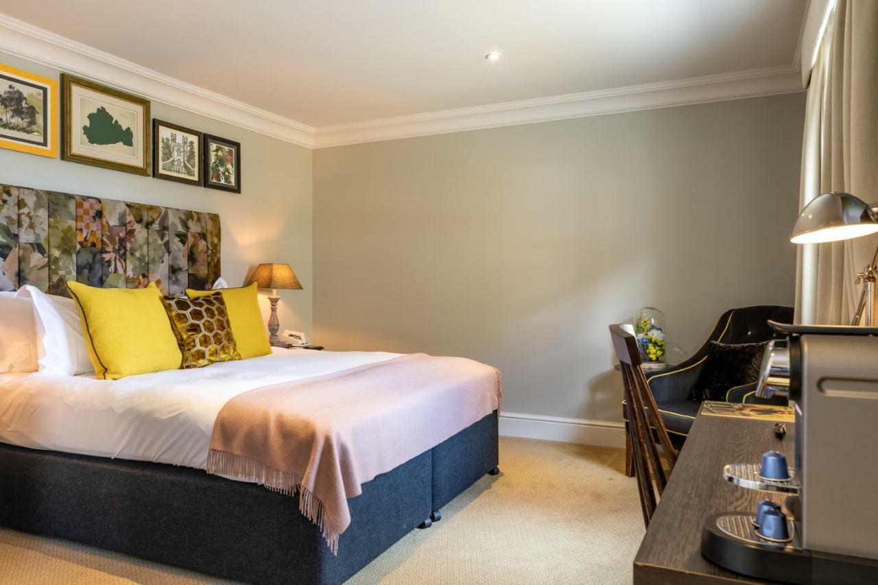 The Foley Hotel Claygate ภายนอก รูปภาพ