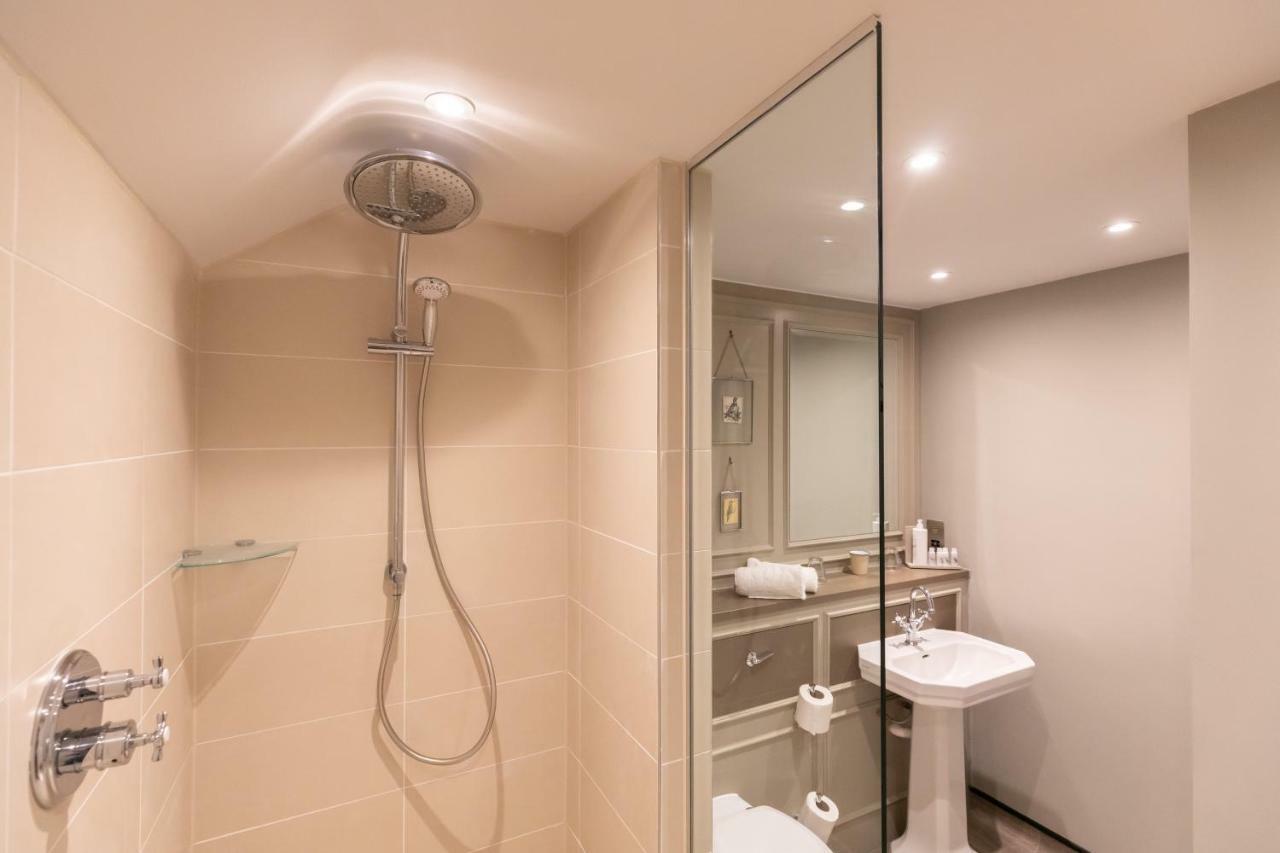 The Foley Hotel Claygate ภายนอก รูปภาพ