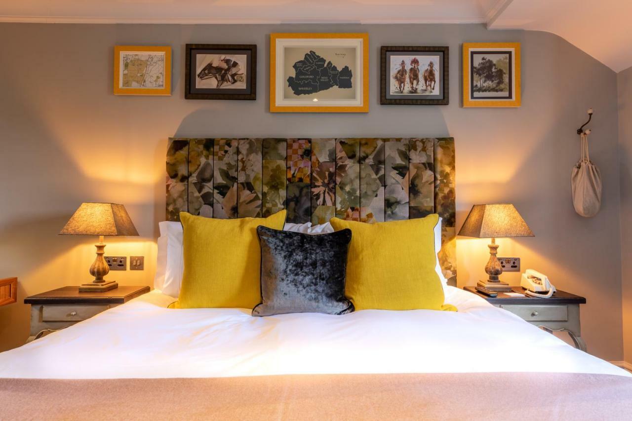 The Foley Hotel Claygate ภายนอก รูปภาพ