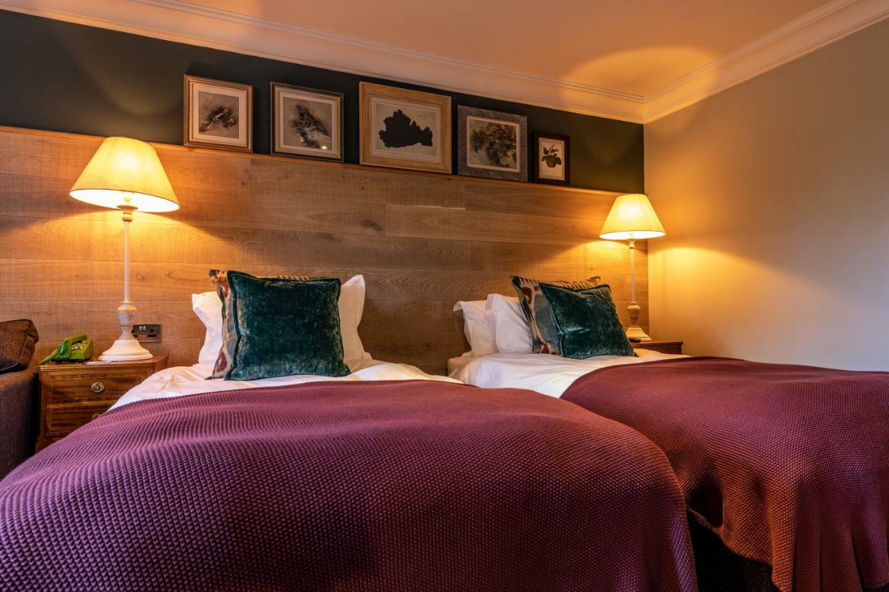 The Foley Hotel Claygate ภายนอก รูปภาพ
